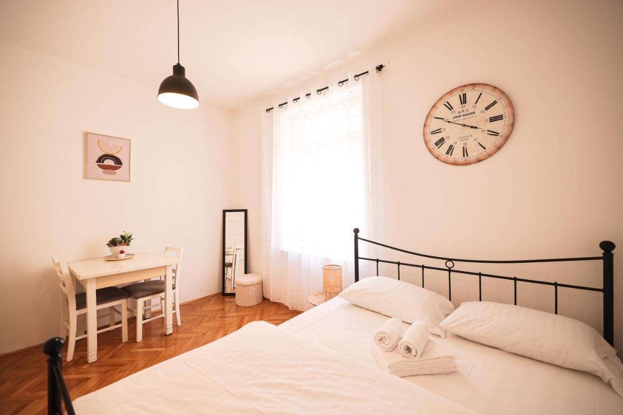 Cozy Studio Apartments In City Centar Stosija Zadar Exterior photo