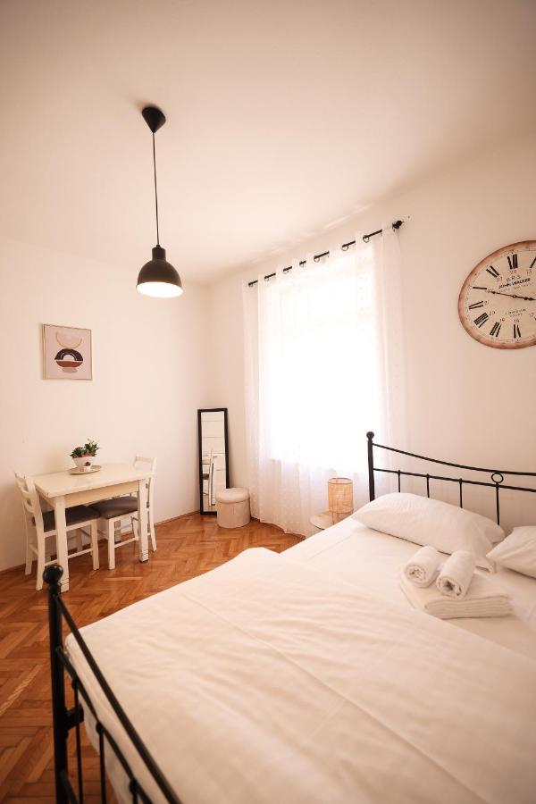 Cozy Studio Apartments In City Centar Stosija Zadar Exterior photo