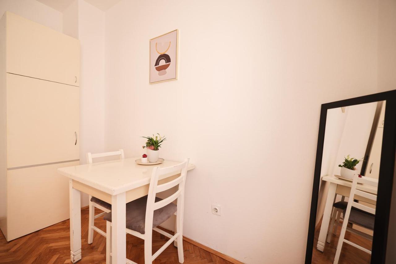 Cozy Studio Apartments In City Centar Stosija Zadar Exterior photo